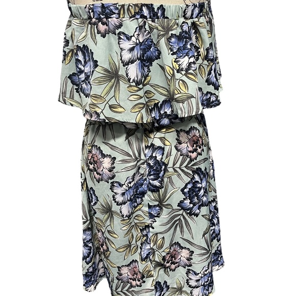 LUSH Off the Shoulder Mini Floral Dress - Picture 3 of 4